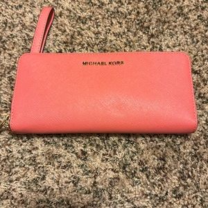 Michael Kors peach wallet